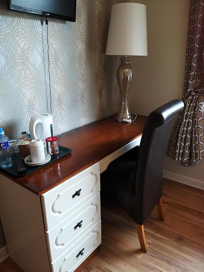 롱퍼드 Westhouse Cafe N39 E0A6 B&B 외부 사진